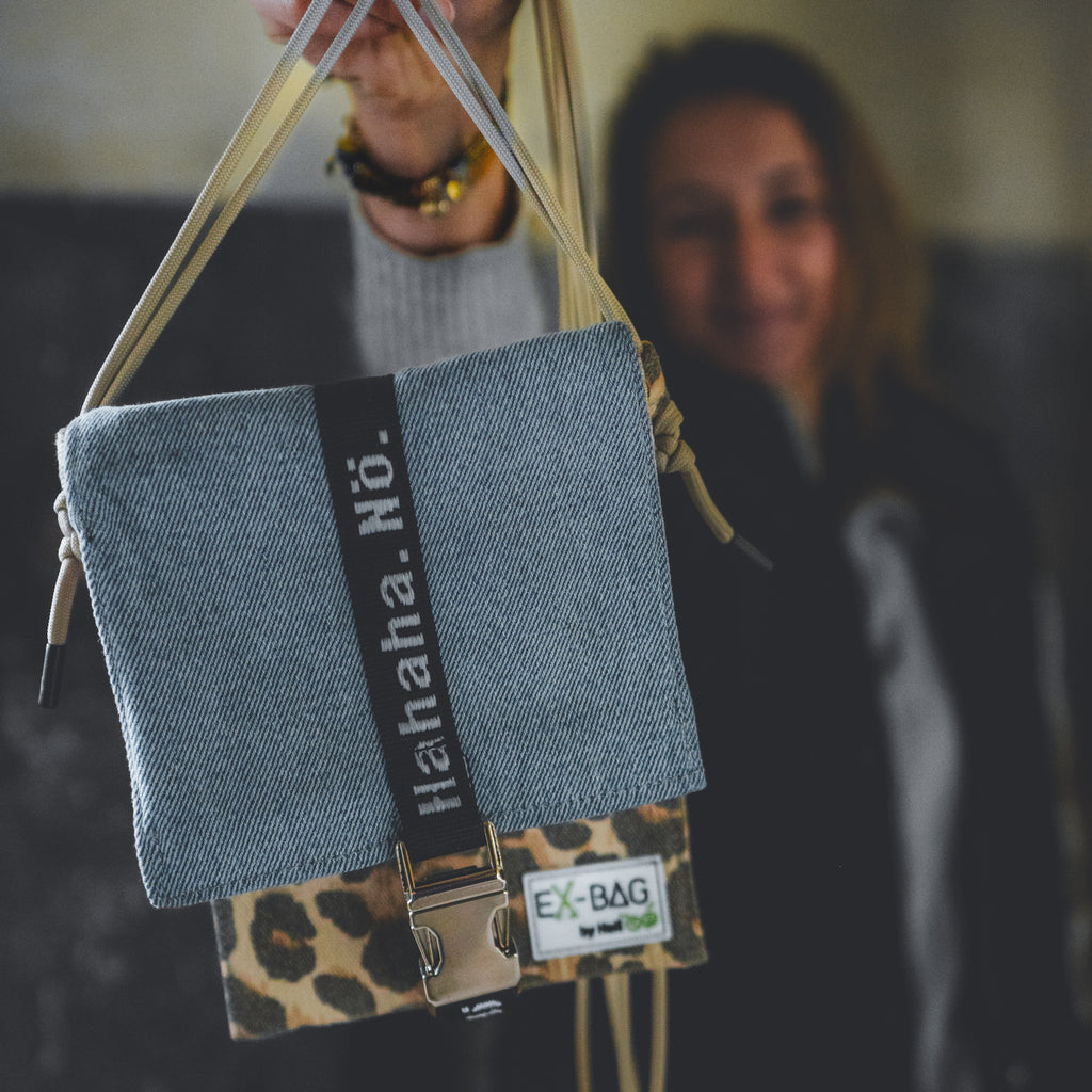 Handytasche Leo + Jeans