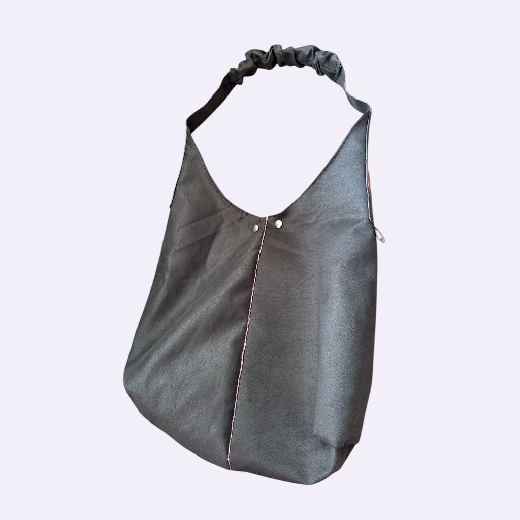 Half & Half Bag | Grau mit Ruffle-Henkel